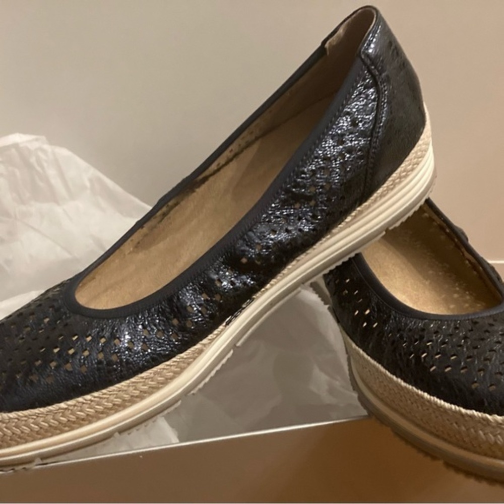 Van Eli Quartz Slip On Flats Espadrilles Casual - Blue 8.5 NIB